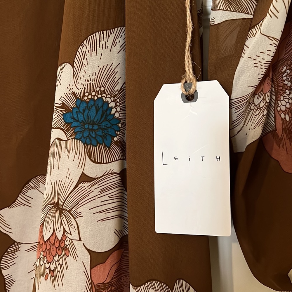 Boho Flower Tunic - Picture 3 of 6